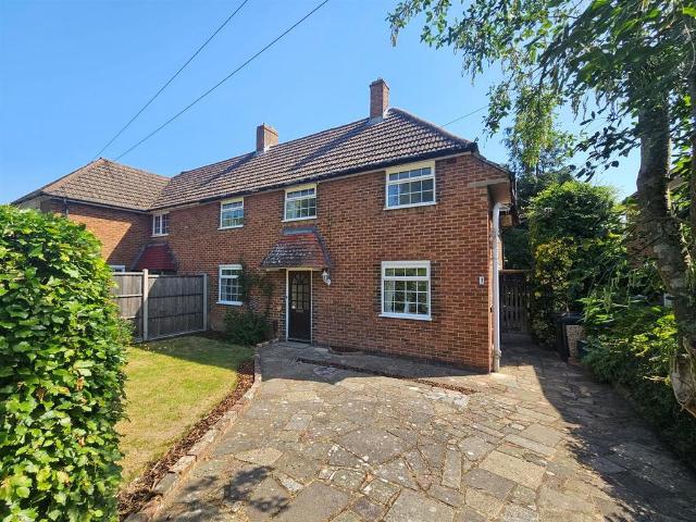 House for sale in Pachesham Park, Surrey