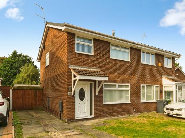 House for sale in Overchurch Hill, Moreton