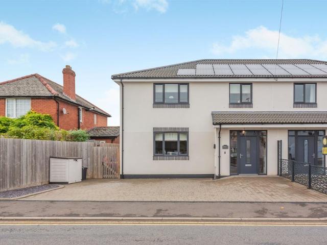 House for sale in Overmonnow, Monmouth