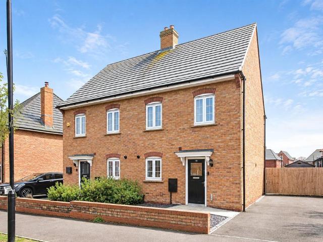 House for sale in Hanson Reach, Bedford