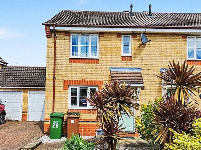 House for sale in Stanground, Peterborough