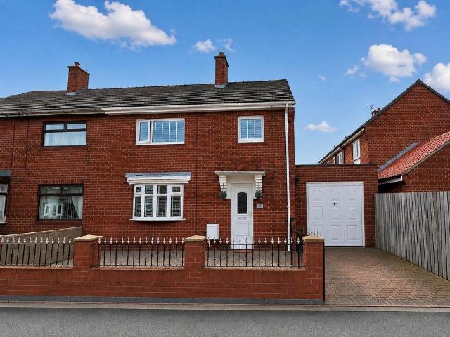 House for sale in Newbiggin by the Sea, Northumberland