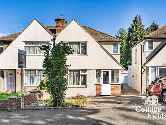 House for sale in Greater London