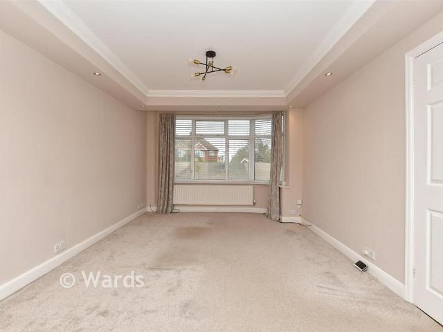 House for sale in Grove Park, Oad Street