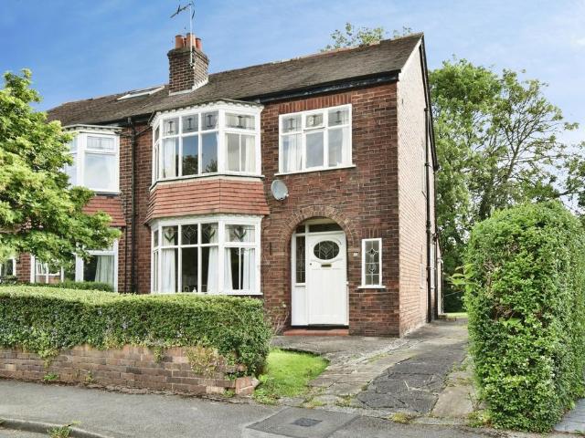 House for sale in Pownall Park, Wilmslow