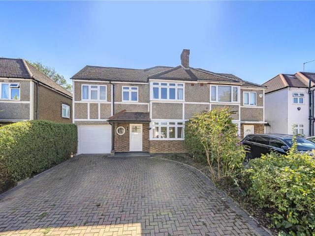 House for sale in Royal Borough of Kingston upon Thames, Greater London