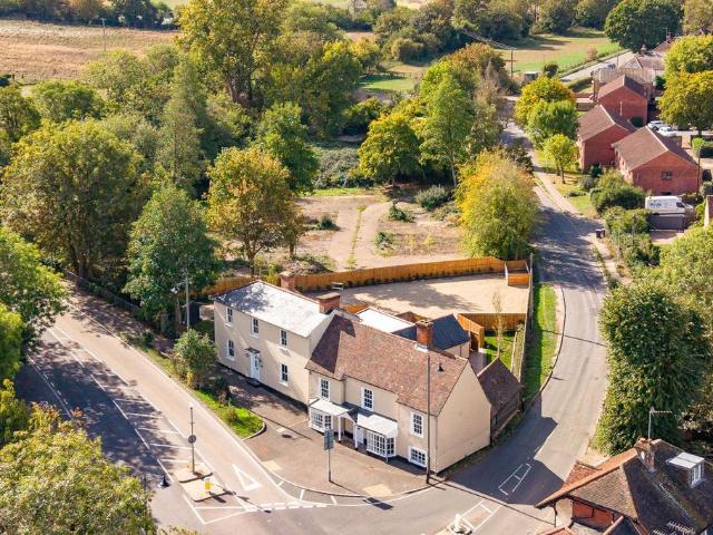 House for sale in Wadesmill, East Hertfordshire
