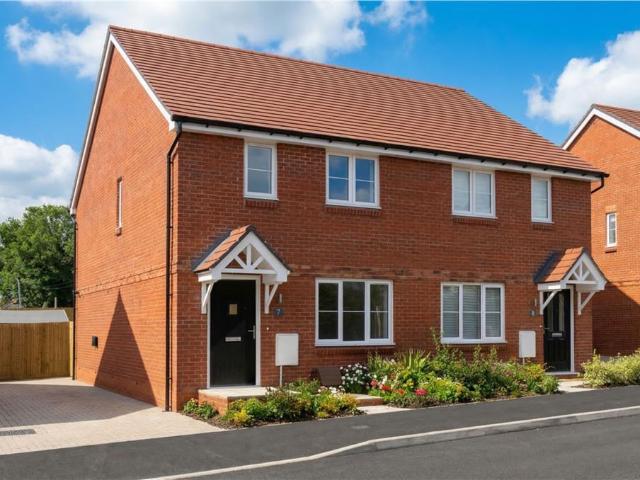 House for sale in Fole, Surrey