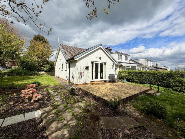 House for sale in Warley Town, West Yorkshire