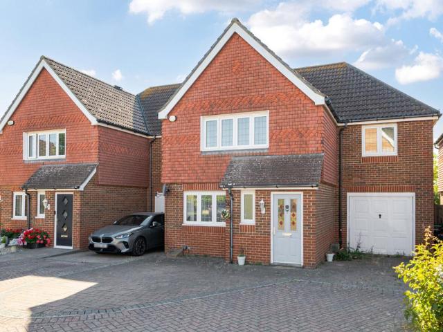 House for sale in Lee-on-the-Solent, Middlecroft