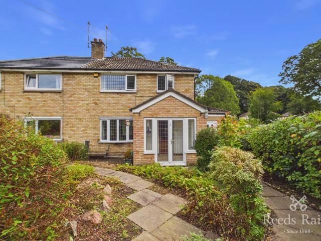 House for sale in Lydgate, Calderdale