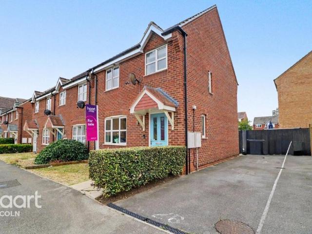 House for sale in Ermine West, Brayford