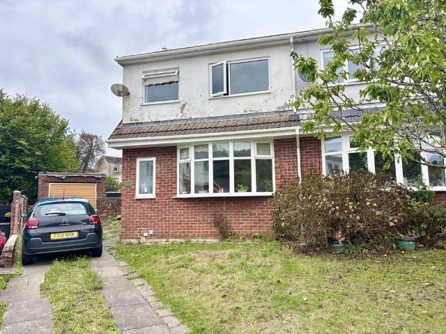 House for sale in Cilybebyll, Alltwen