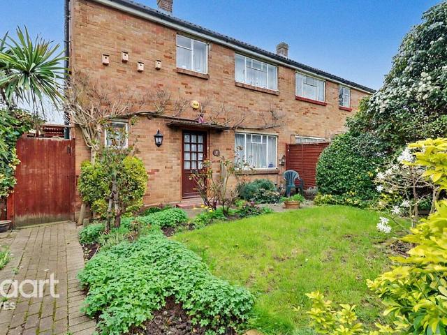 House for sale in Yeading, Greater London