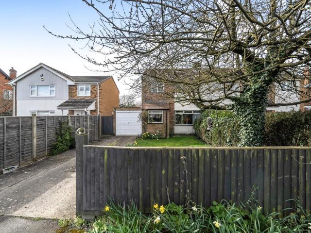 House for sale in Black Bourton, Oxfordshire