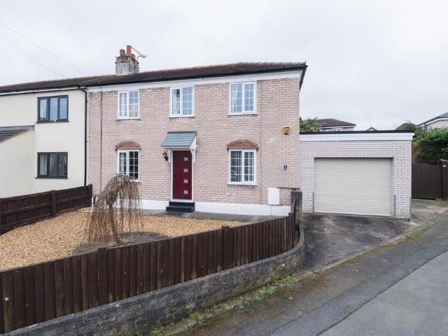 House for sale in Weaverham