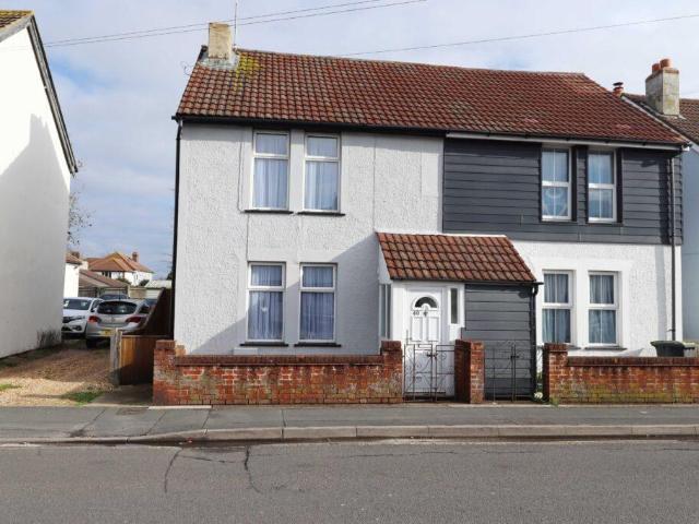 House for sale in Spring Vale, Hampshire