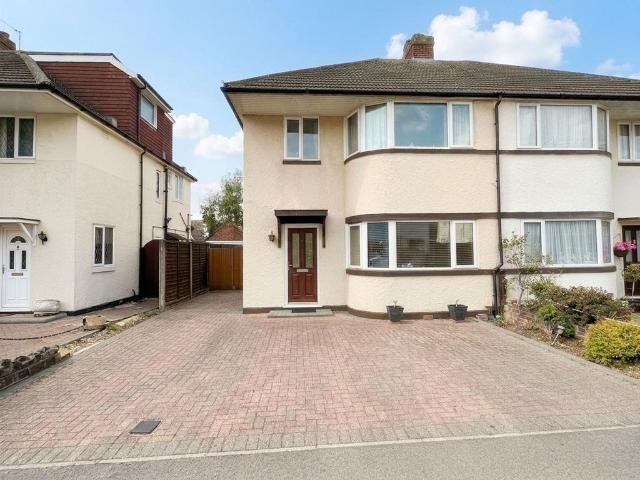 House for sale in Five Acres, Hertfordshire