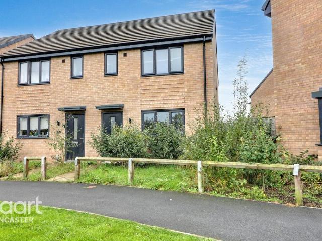 House for sale in Lakeside, South Yorkshire