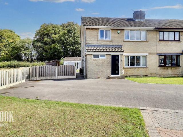 House for sale in Elmton, East Midlands