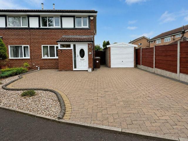 House for sale in Brandlesholme, Bury