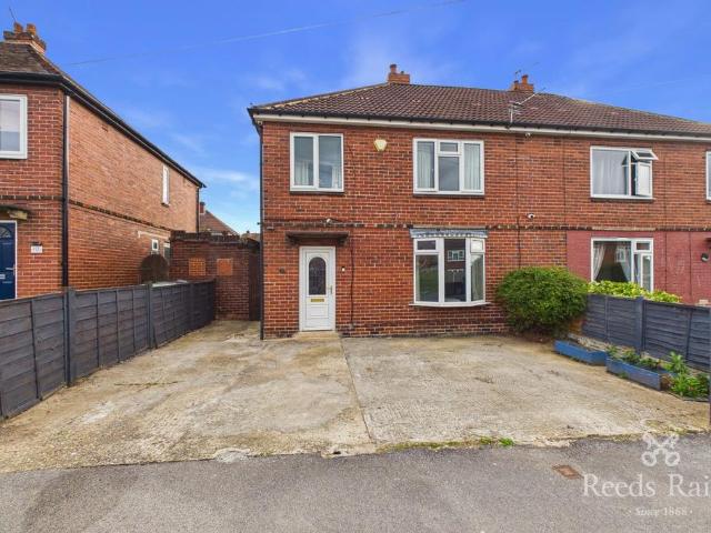 House for sale in Woodend, Leeds