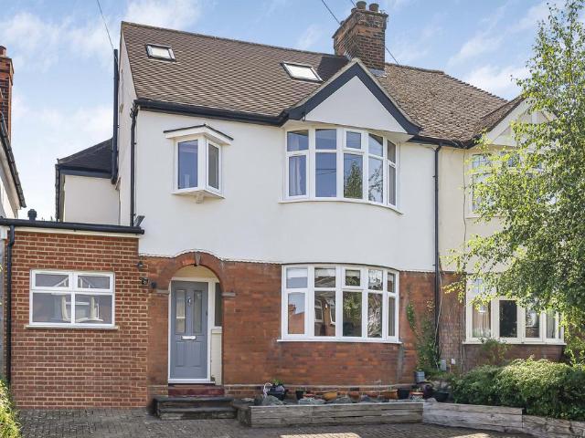 House for sale in King's Walden, Hertfordshire