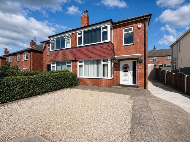 House for sale in Garforth, West Yorkshire