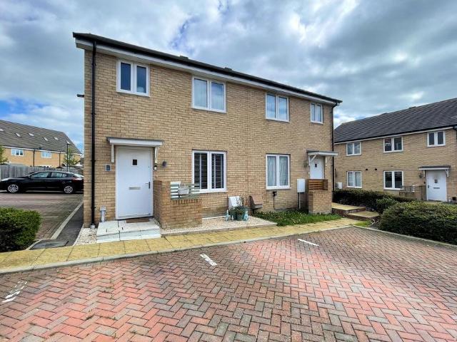 House for sale in Rowner, Middlecroft