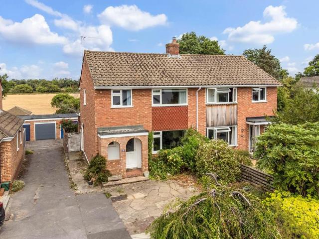 House for sale in Henley-on-Thames, Berrick Salome