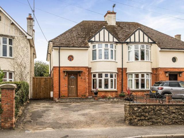 House for sale in Ilminster, Somerset