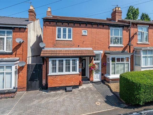 House for sale in Goldthorn Hill, Penn