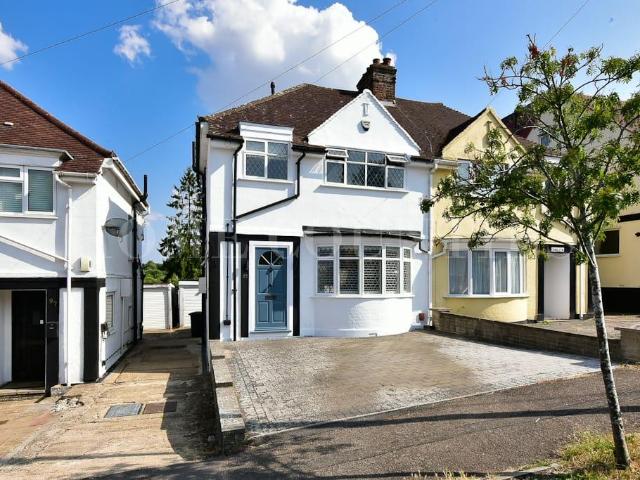 House for sale in Oakmere, Potters Bar