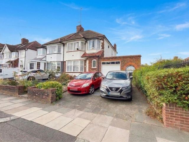 House for sale in New Southgate, Greater London