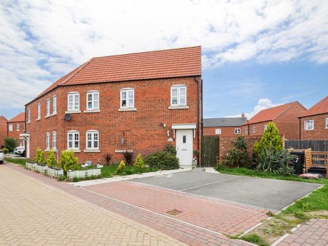 House for sale in High Field, York