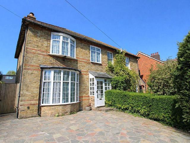 House for sale in Red Hill, Surrey