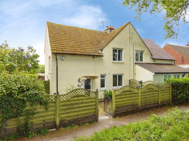 House for sale in Upper Hale, Fole
