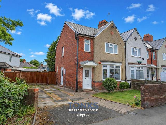 House for sale in Halesowen, West Midlands