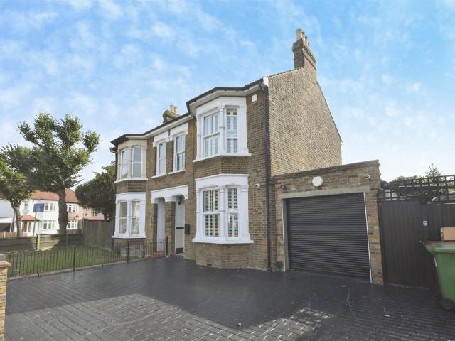 House for sale in London Borough of Havering, Greater London