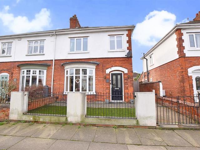 House for sale in Holme Hill, Grimsby