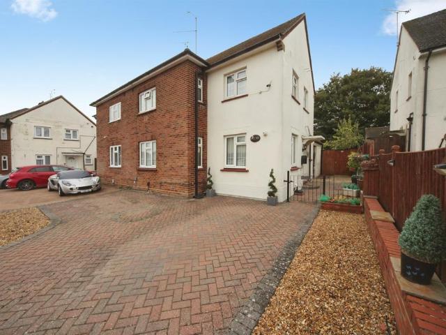 House for sale in Beecroft, Dunstable