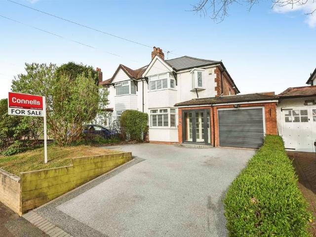 House for sale in Lapal, West Midlands