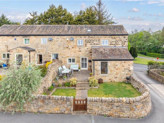 House for sale in Yeadon, West Yorkshire