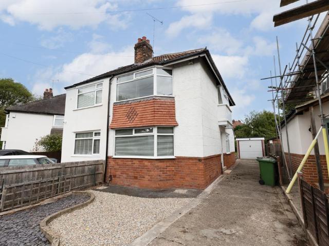 House for sale in Meanwood, Leeds