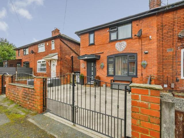 House for sale in Outwood Gate, Bury