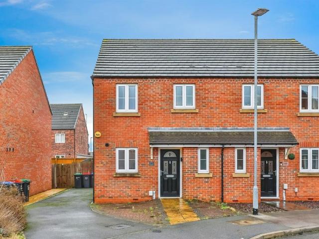 House for sale in East Midlands