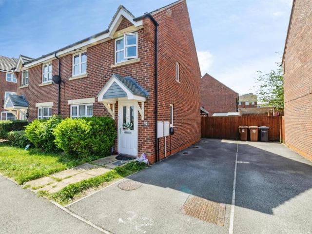 House for sale in Ermine West, Brayford