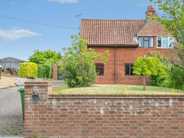 House for sale in Reepham, Crostwick