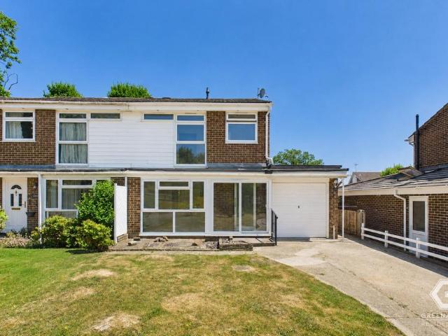 House for sale in Perryfields, West Sussex