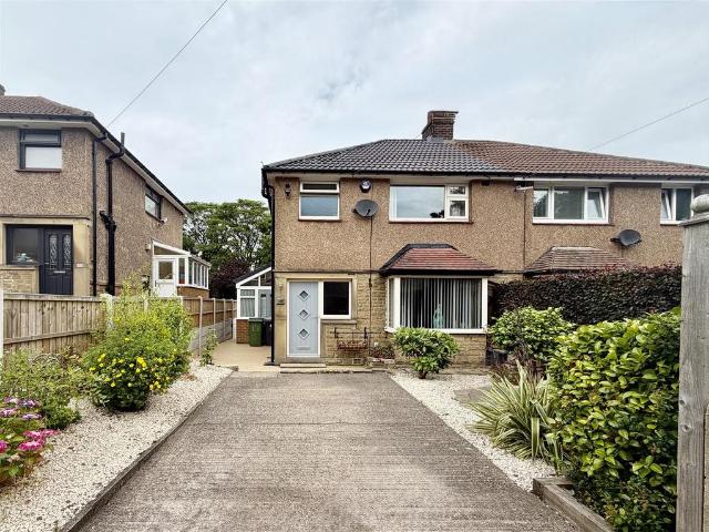 House for sale in Meltham, West Yorkshire